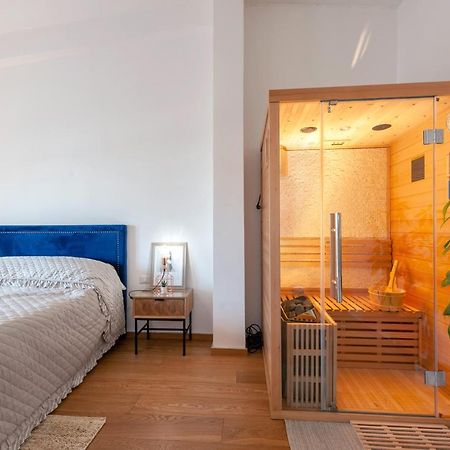 Luxus P4T Family 3 Bedroom With Pool, Tennis Court And Sauna Brindisi Exterior foto