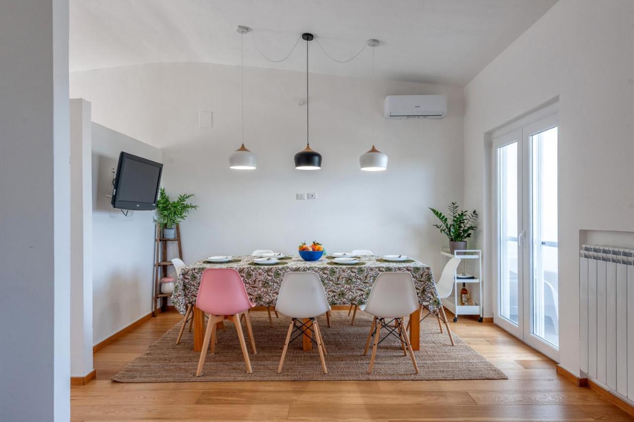 Luxus P4T Family 3 Bedroom With Pool, Tennis Court And Sauna Brindisi Exterior foto
